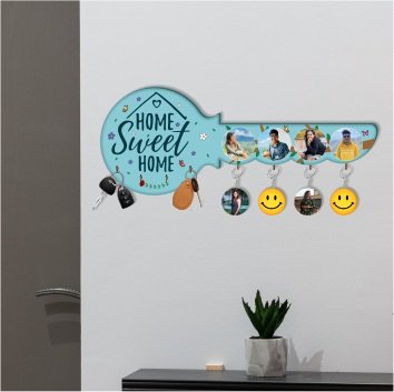 https://shoppingyatra.com/product_images/Photo Keyholder with Keychains_Bonding Gifts_2.jpg